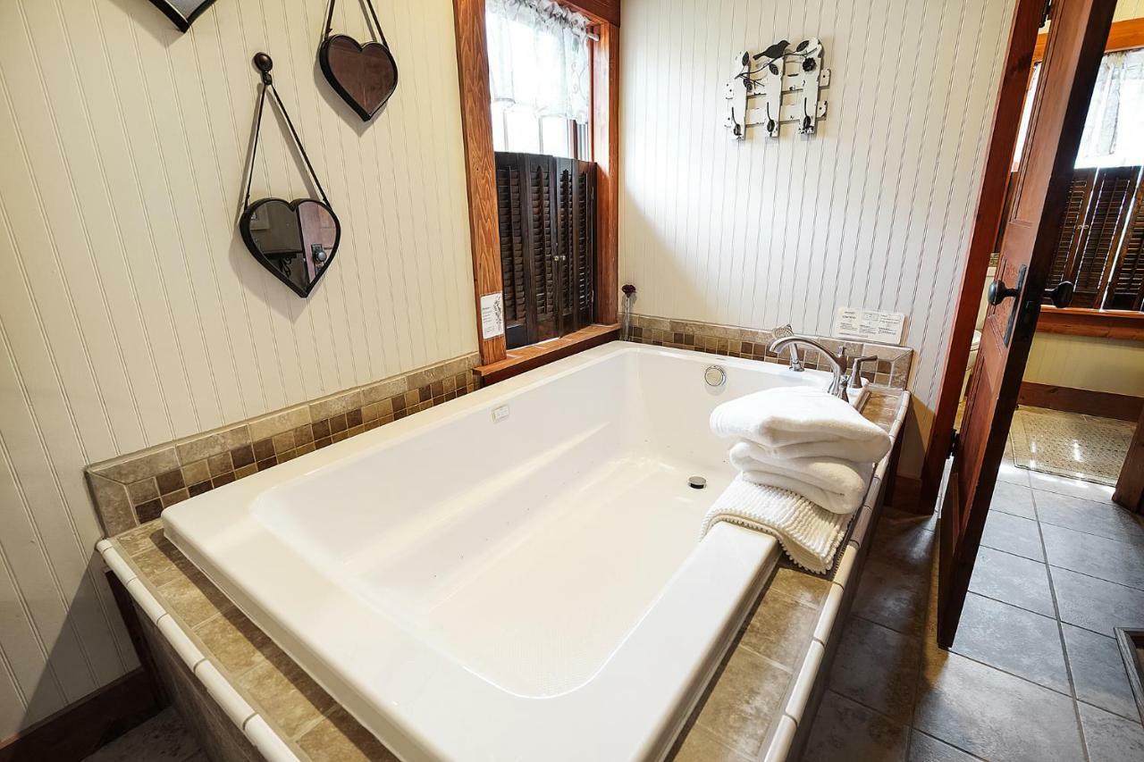 Hocking Hills Inn 로건 외부 사진