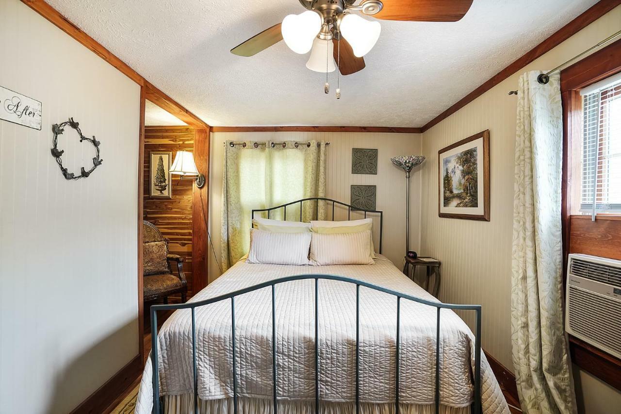 Hocking Hills Inn 로건 외부 사진